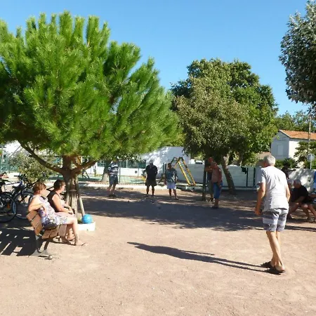 Mobil-home 3 Proche A Fouras, Ideal 6 Pers., Equipement Complet, Calme Assure. - Fr-1-709-68 Holiday home *
