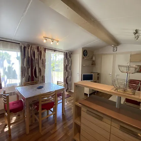 Mobil-home 3 Proche A Fouras, Ideal 6 Pers., Equipement Complet, Calme Assure. - Fr-1-709-68 Tatil Evi