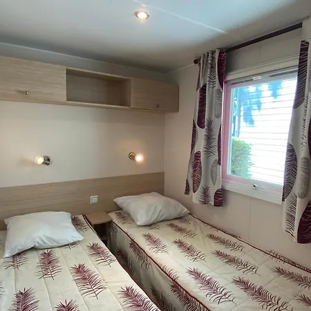 Mobil-home 3 Proche A Fouras, Ideal 6 Pers., Equipement Complet, Calme Assure. - Fr-1-709-68 Tatil Evi Fouras