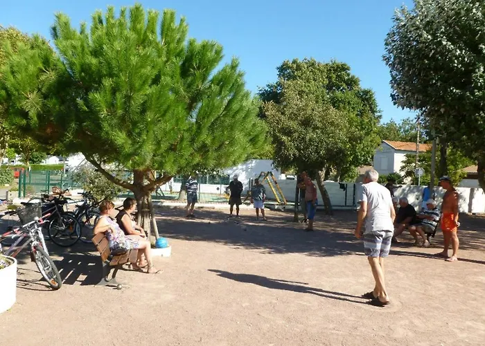 Mobil-home 3 Proche A Fouras, Ideal 6 Pers., Equipement Complet, Calme Assure. - Fr-1-709-68 Semesterbostad *