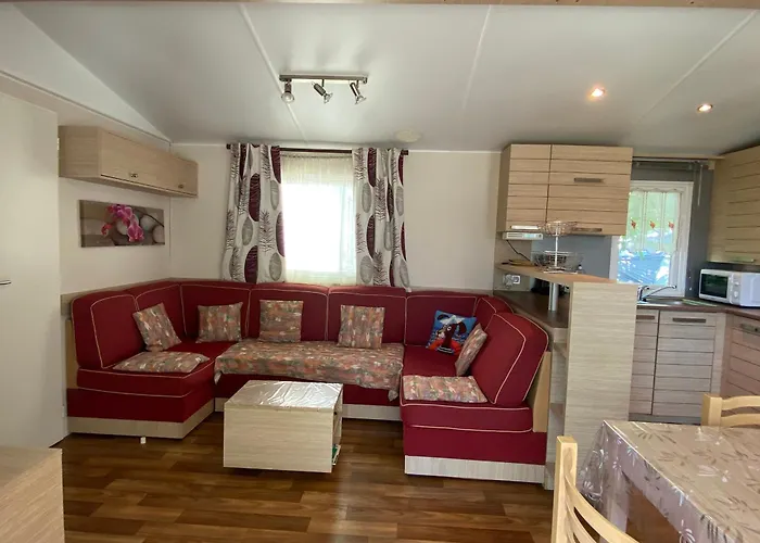 Mobil-home 3 Proche A Fouras, Ideal 6 Pers., Equipement Complet, Calme Assure. - Fr-1-709-68 *