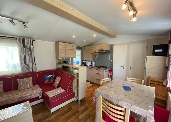 Mobil-home 3 Proche A Fouras, Ideal 6 Pers., Equipement Complet, Calme Assure. - Fr-1-709-68 Semesterbostad *